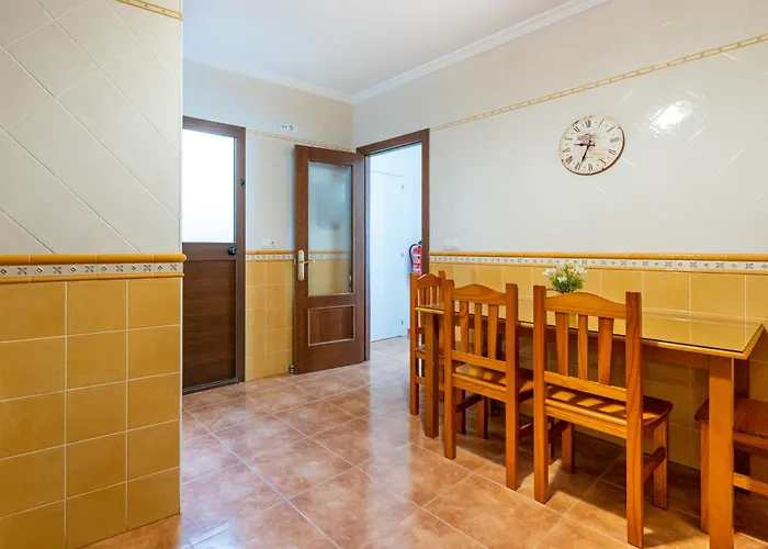 Casa Angelita Caminito Del Rey, Apartamento Con Cocina En El Centro De Andalucia